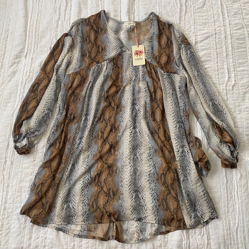 🐍 snakeskin dress!